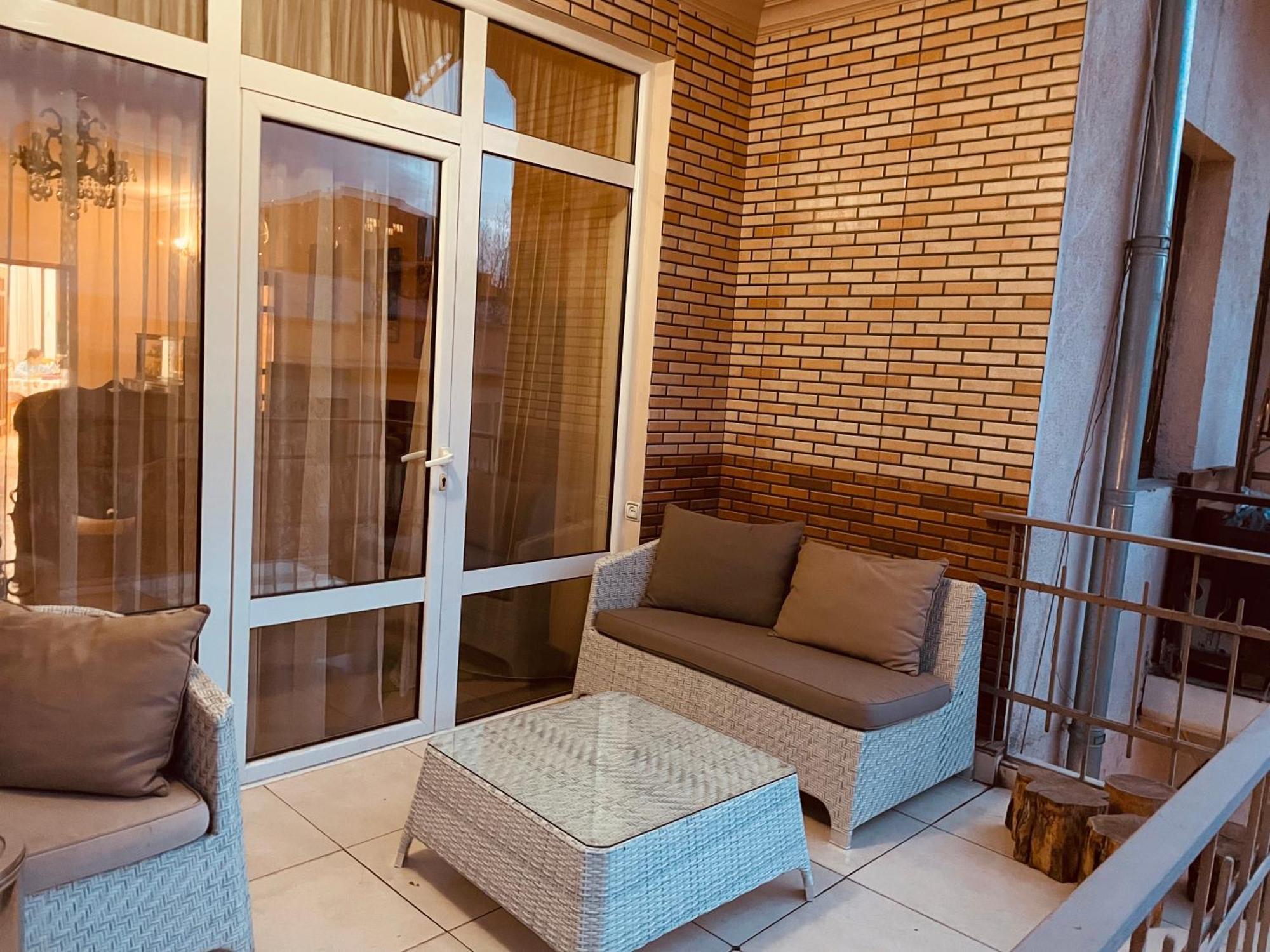 Bright And Modern 4Br Apartment - Center Of Yerevan Exterior photo